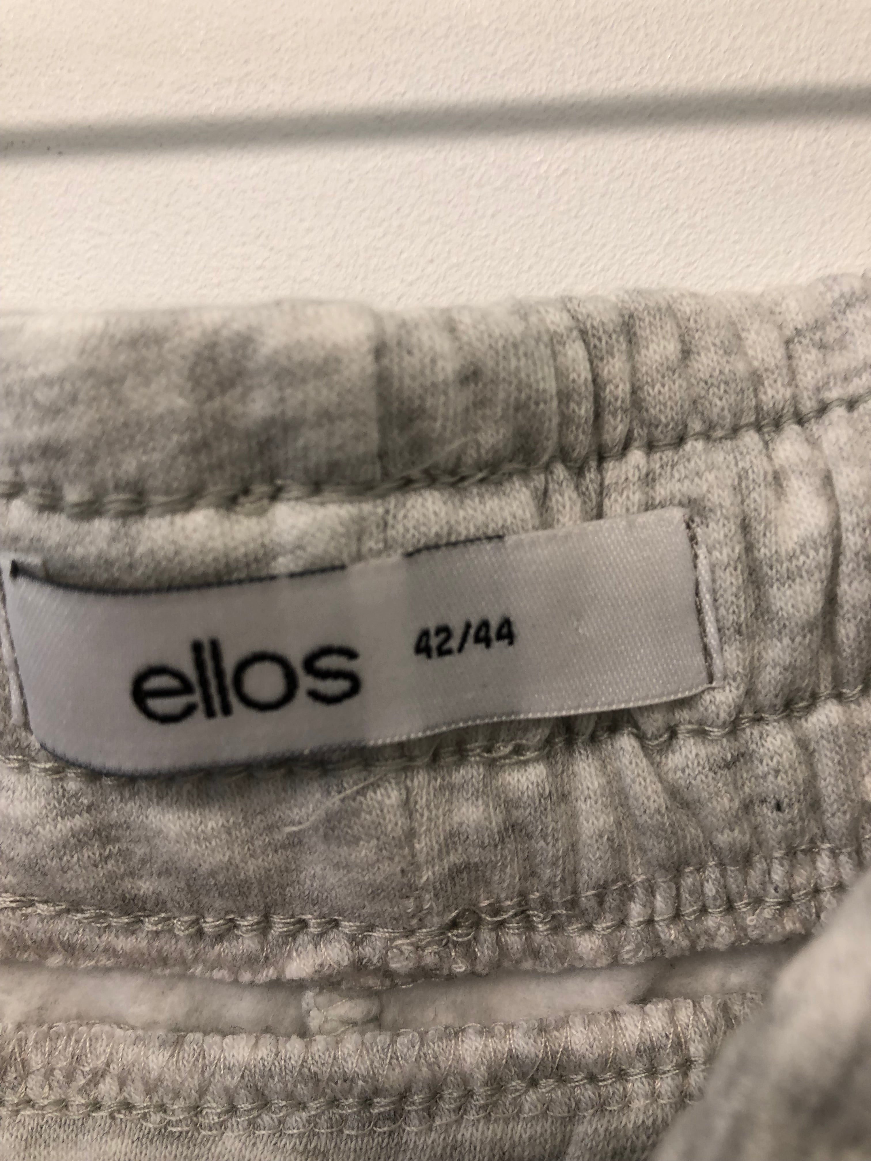 Ellos Shorts